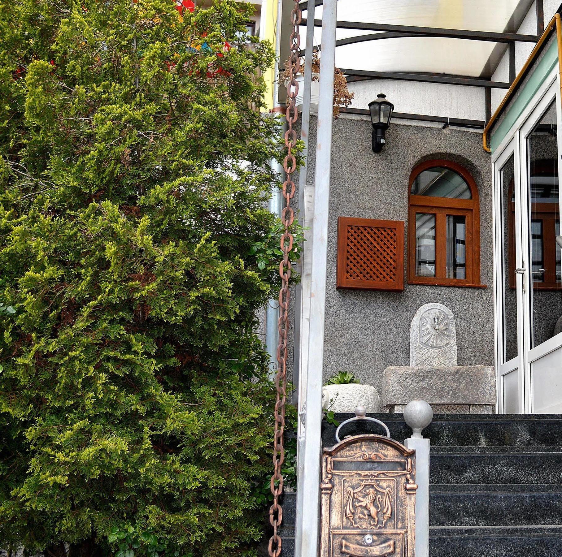 Hotel Pansion Stari Grad SJJ Exterior foto